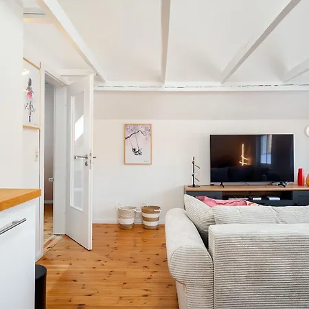 Luettje Bud, Obergeschoss & Zentrale Lage Apartment *