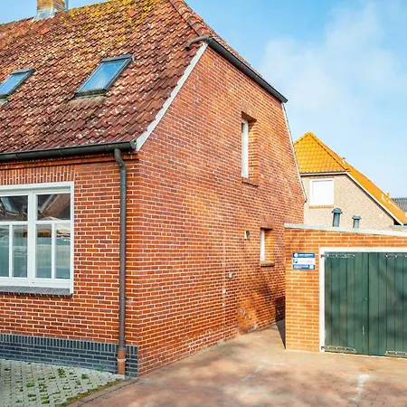 Apartment Luettje Bud, Obergeschoss & Zentrale Lage Greetsiel